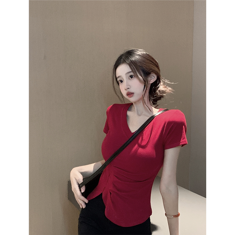 运动儿V领显瘦修身正肩短袖T恤女2024新款夏季设计感小众辣妹上衣