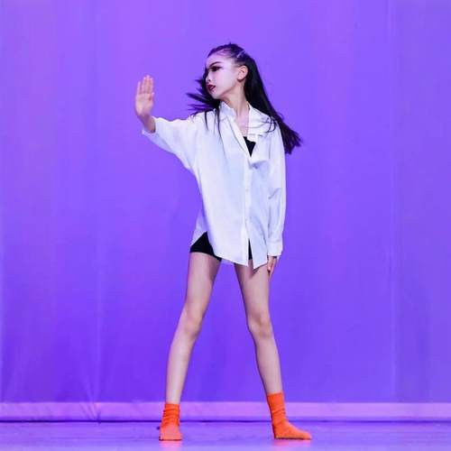 飘逸垂感儿童演出服现代舞POLO领