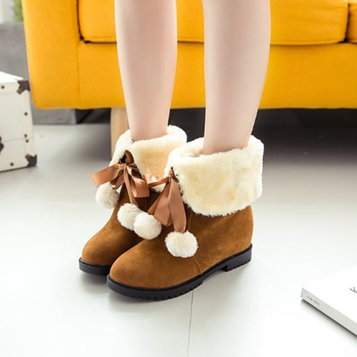 冬季雪地靴女中筒加绒保