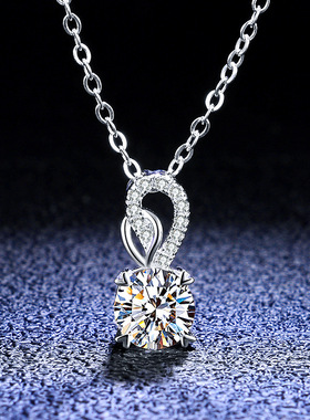 s925纯银镀PT950 铂金吊坠1克拉莫桑石项链女款时尚经典四爪饰品