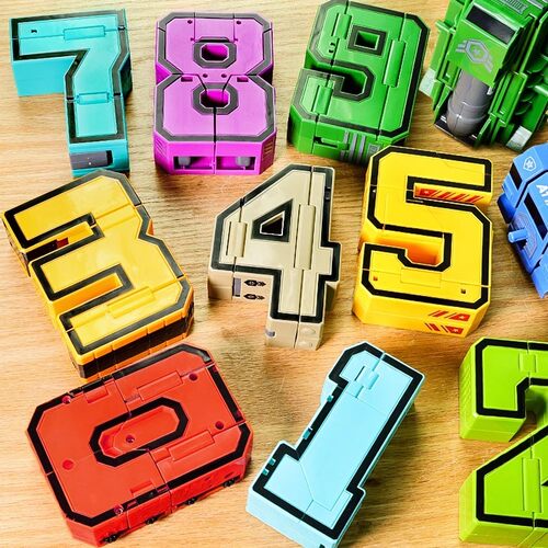 儿童益智力动脑玩具男孩拼装变形数字积木字母5一7岁3到6女12男童