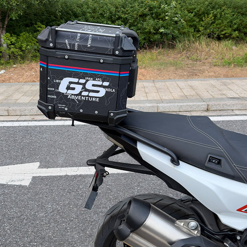 博奥达专用宝马C650Sport尾箱架