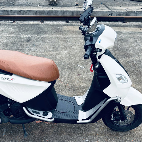 雅马哈巧格iPlus/i125改装前杠