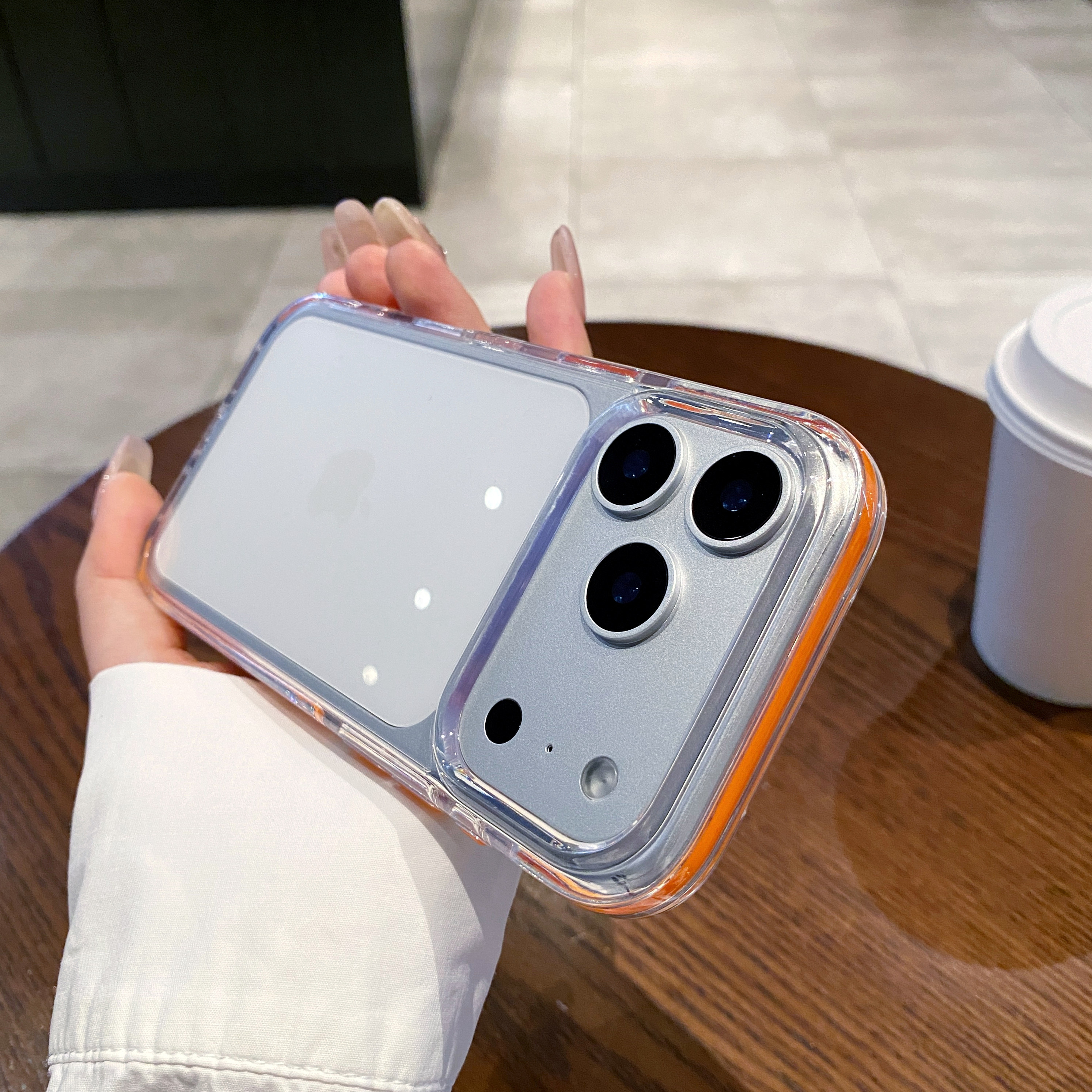 高级感适用苹果17手机壳加厚12纯色边框13不发黄14太空硬壳iPhone16promax大孔镜头防摔15亚克力透明保护套