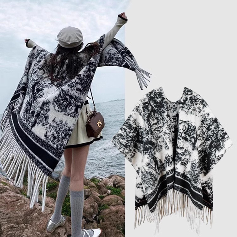 水墨黑白花纹围巾2025冬季加厚韩版百搭高级感保暖斗篷旅游披肩女