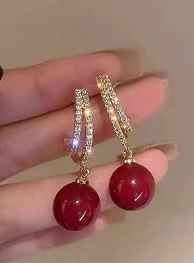 Korean Fashion Red Pearl Pendant Earrings for Women Gold