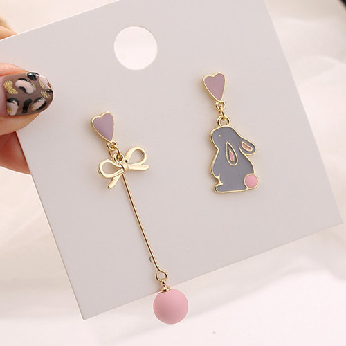 Asymmetry Of Fashion Cute Cat Fan Earring Kitten Stud