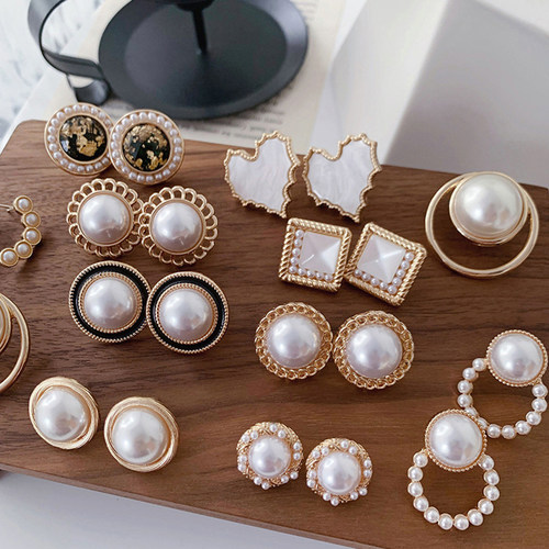 Korean Design Elegant Simulated Pearl Big Round Clip on