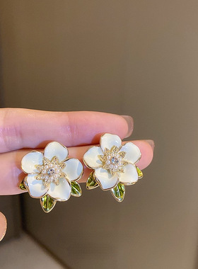 2023 New Fashion Trend Unique Design Elegant Exquisite