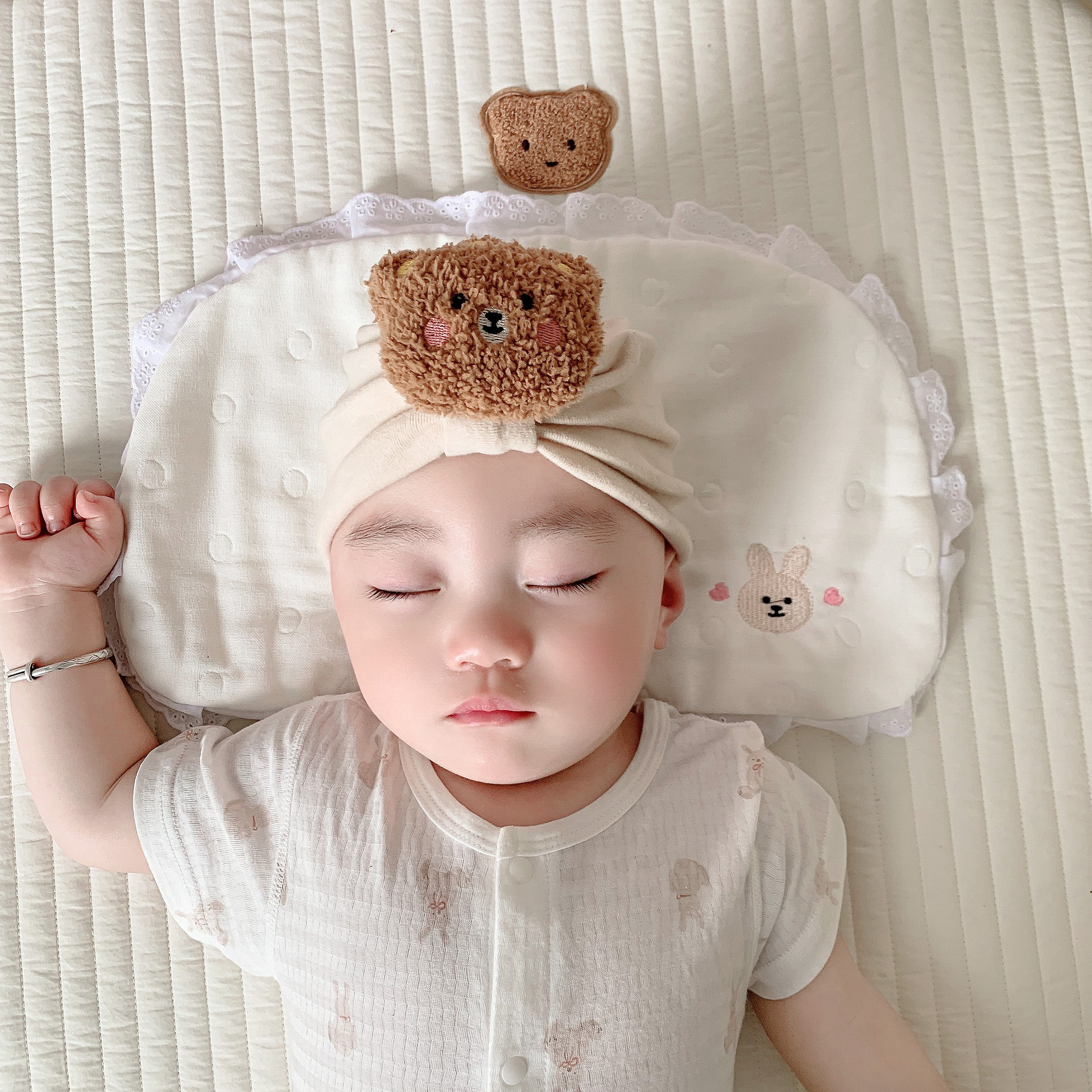 12层婴儿枕头云片枕0到6个月一岁宝宝新生儿的儿童夏季天透气凉枕