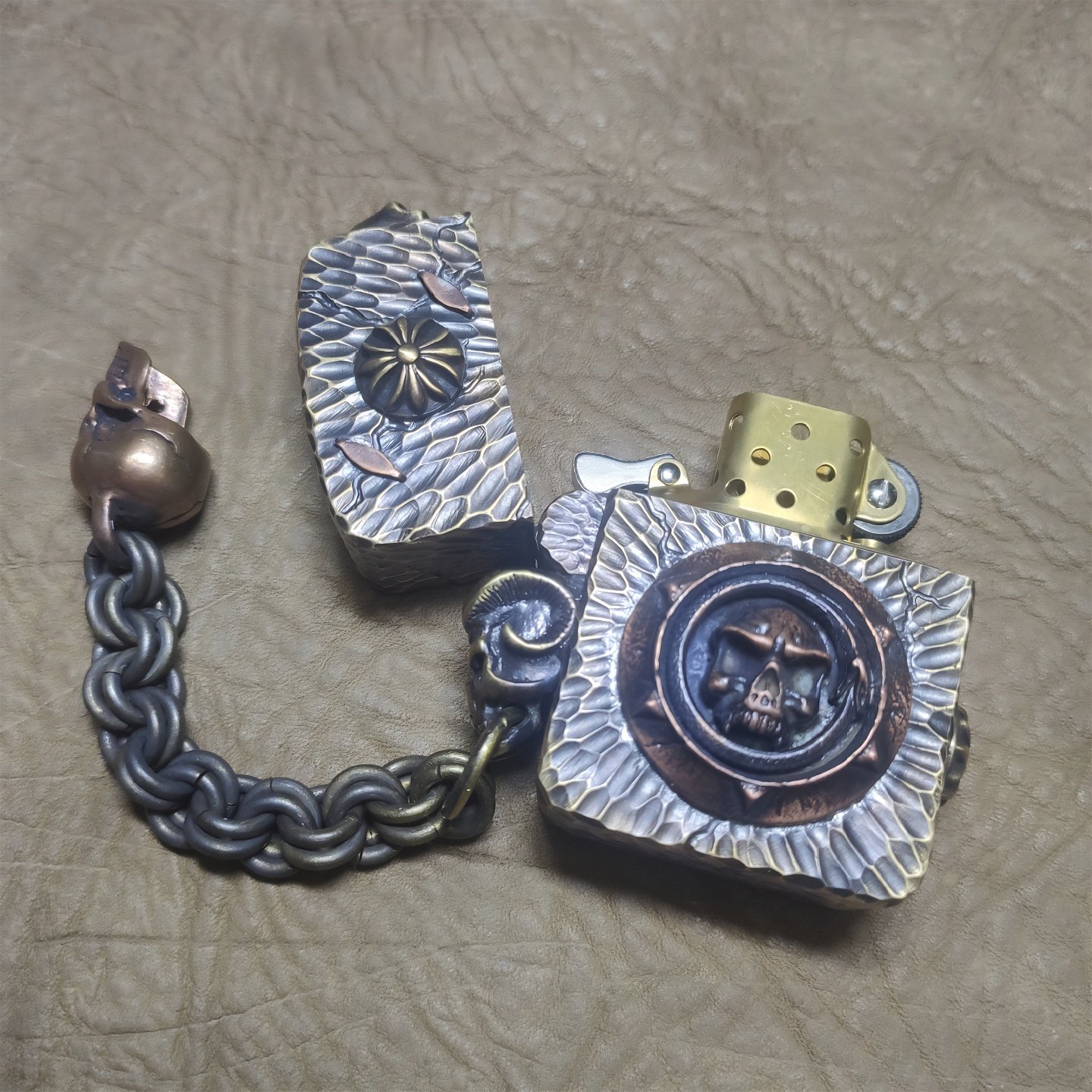 爷们霸王盔甲纯铜煤油打火机加厚加重远征战神手工雕刻贴章紫铜,ZIPPO/瑞士军刀/眼镜,煤油打火机,淘宝优惠券,粉丝福利购,淘宝优惠卷