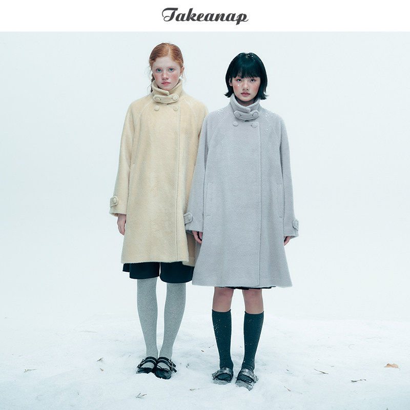 TAKEANAP午睡 毛茸茸长毛斗篷大衣女冬2026新款宽松绒感毛呢外套