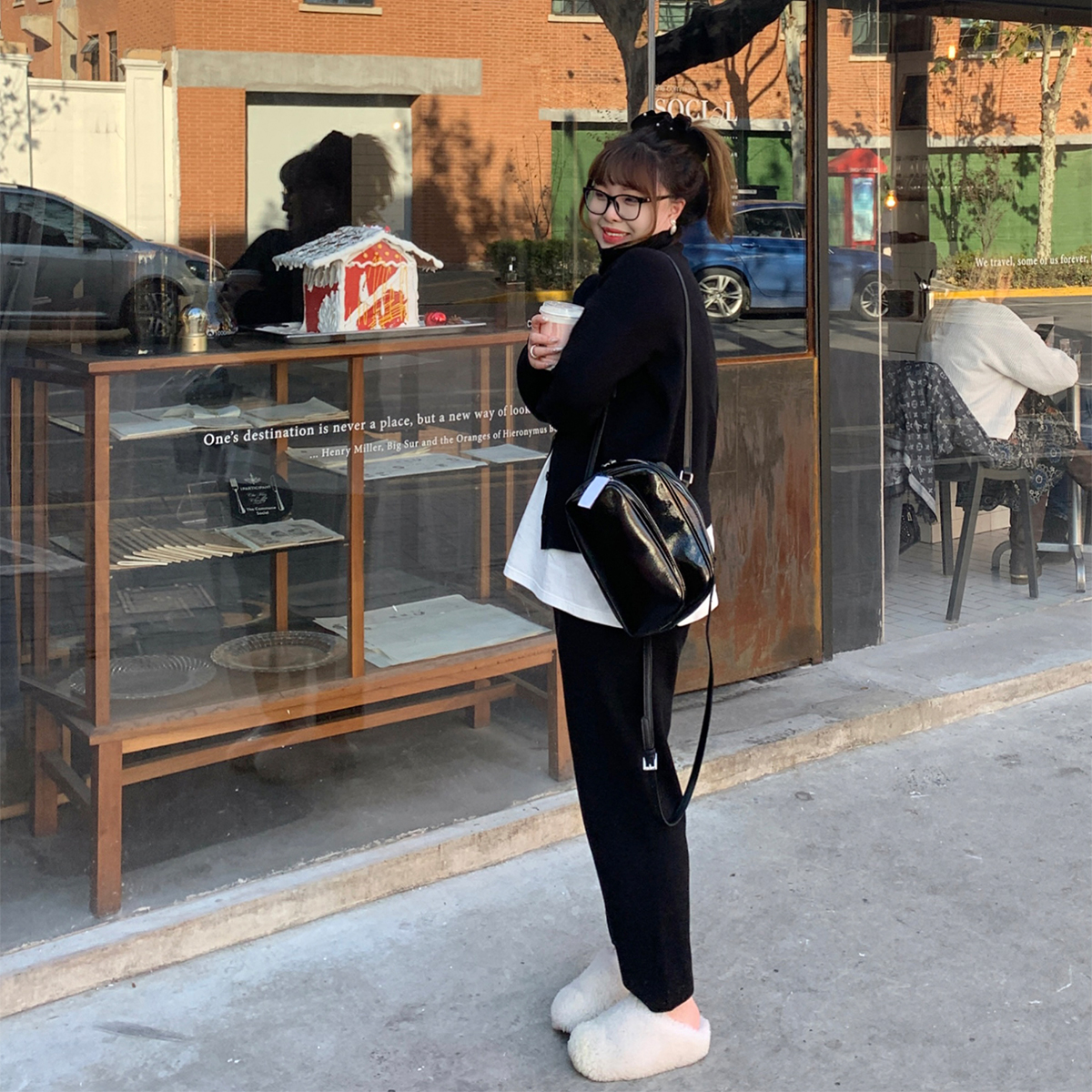 荷宝娜微胖定制 纯色高领修身毛衫女冬季高腰直筒显瘦裤子套装