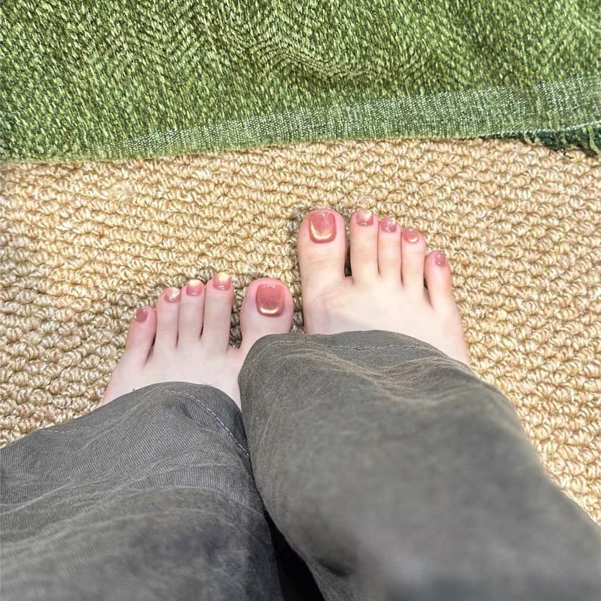 春夏新款猫眼脚指甲小红书同款手工脚趾甲成品贴片显白美甲可拆卸