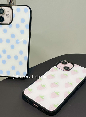韩ins蓝色波点卡通粉草莓欧尼博主同款手机壳适用于iphone17promax/16pro苹果15/14/13/12黑边11保护套Xsmax