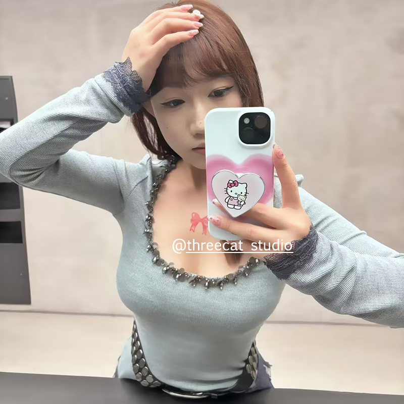 苹果17pro爱心kitty支架手机壳