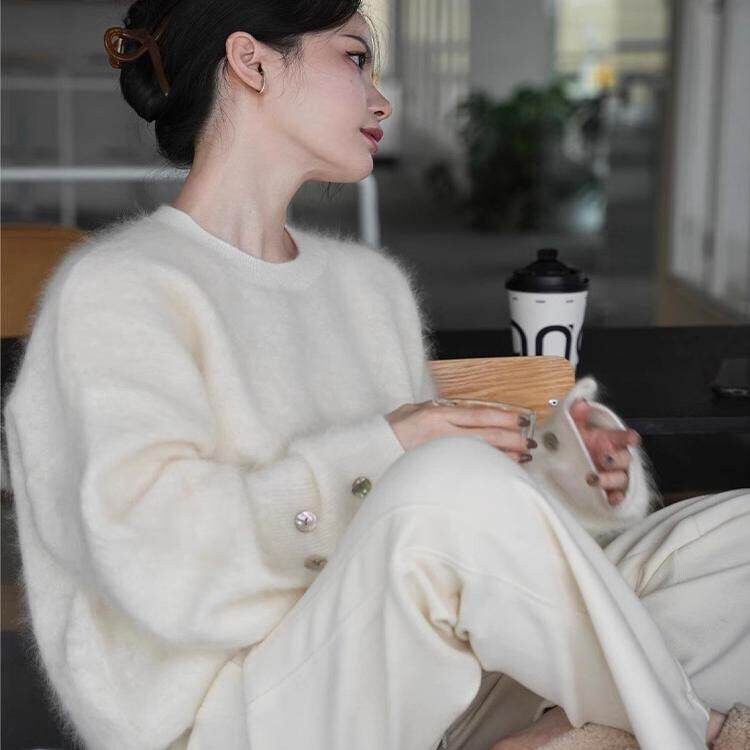 DORACTR 雾感奢美！马海毛小香风白色毛衣女春软糯针织衫慵懒上衣