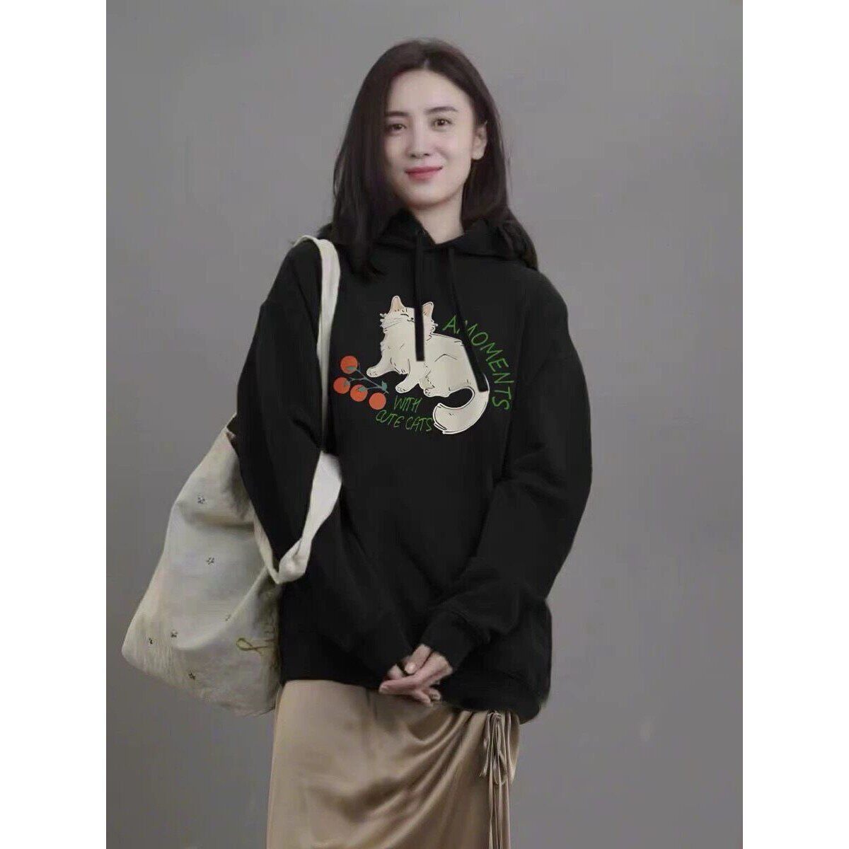 日本代购宋佳同款黑色连帽卫衣女秋冬季爆款加绒慵懒风高级感上衣