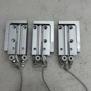 侧滑气缸,HLH10X30S,成色新,实物图,每只上配2个插