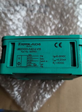 倍加福超声波传感器,型号UB2000-F42-V15,成色见