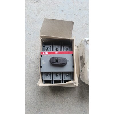隔离开关OT100F3 3P 100A