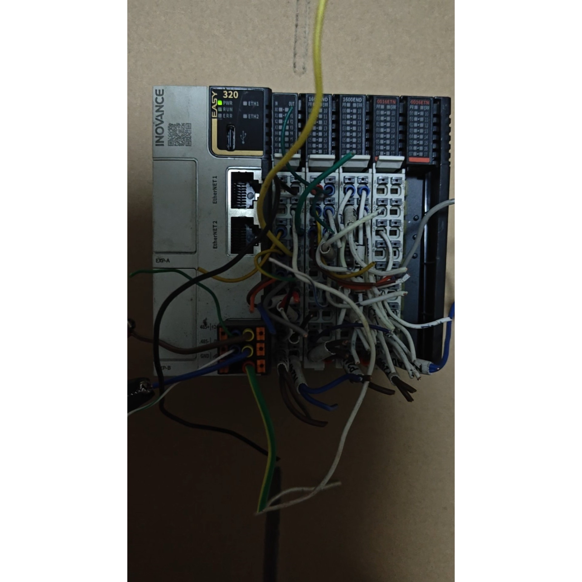 从机柜拆的汇川PLC,主机型号Easy320-0808TN,