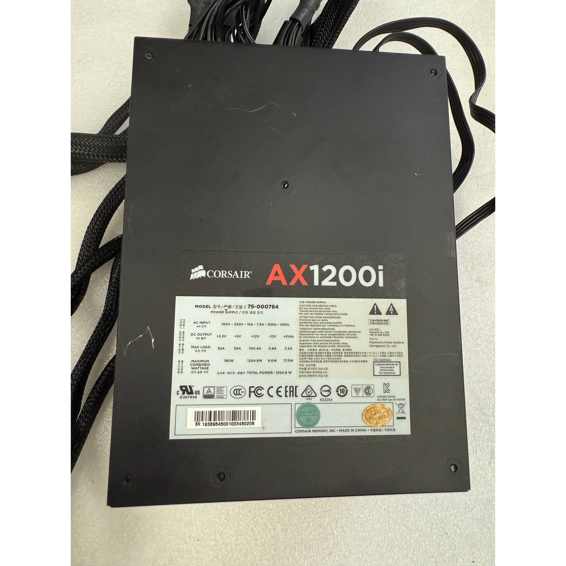 海盗船AX1200i全模组电源,总功率1200W