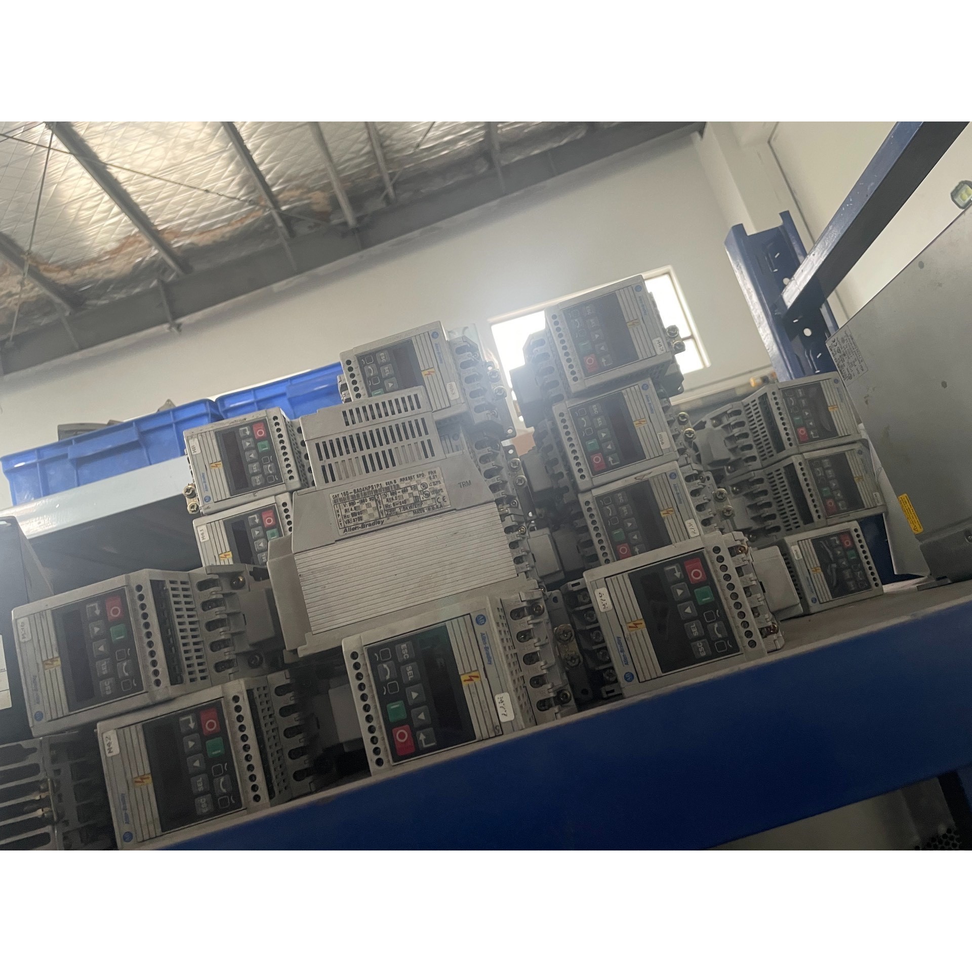 AB变频器 160-BA04NPS1P1.1.5KW/380