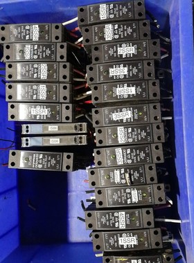 美国快达固态继电器,型号CKRA4830,成色见图.有需要的