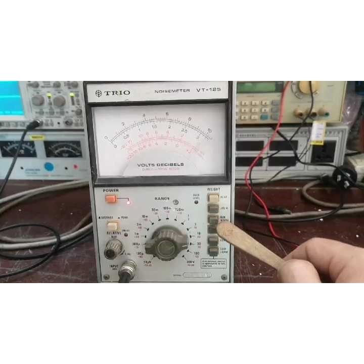 日本天乐TRIO VT-125噪声表,通电,各键可操作,输入