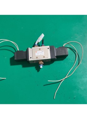 拆机电磁阀,VFS3220-4GB-03,实拍图一个,