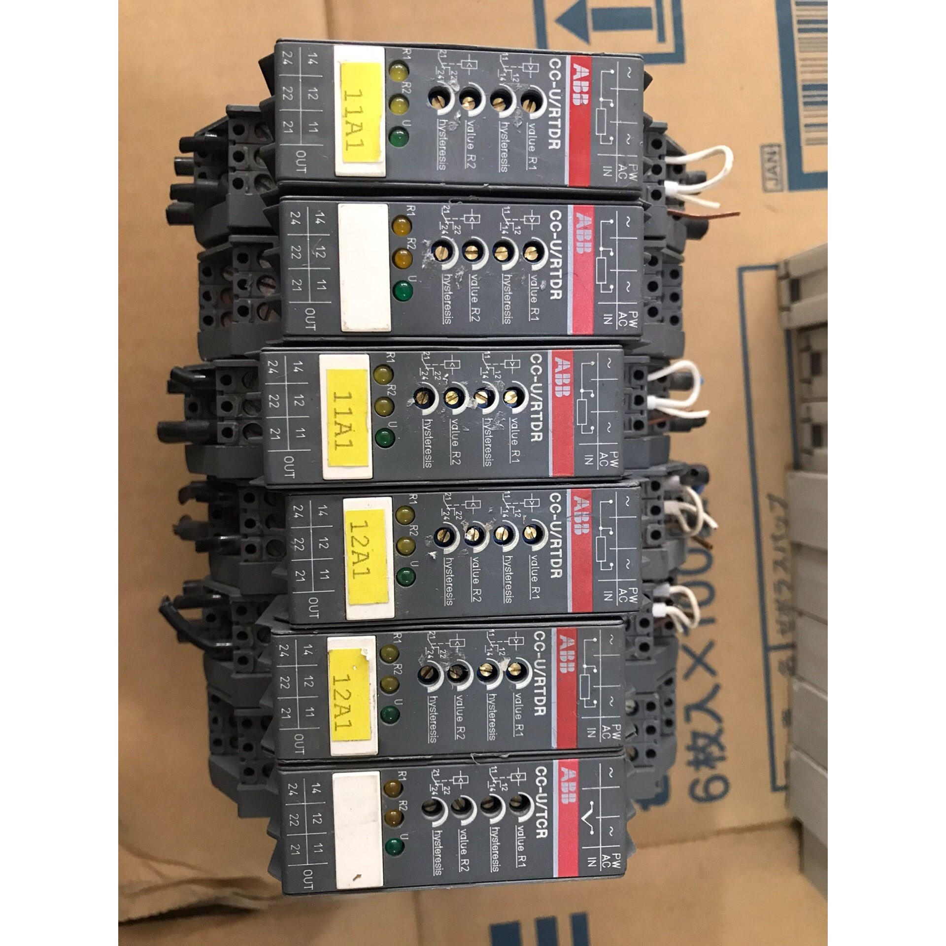 温控模块CC-U/RTDR  110-240V 信号隔