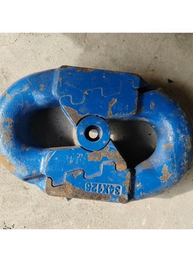 蓝色连接环,型号34X126,成色如图,实物拍摄.适用于刮板