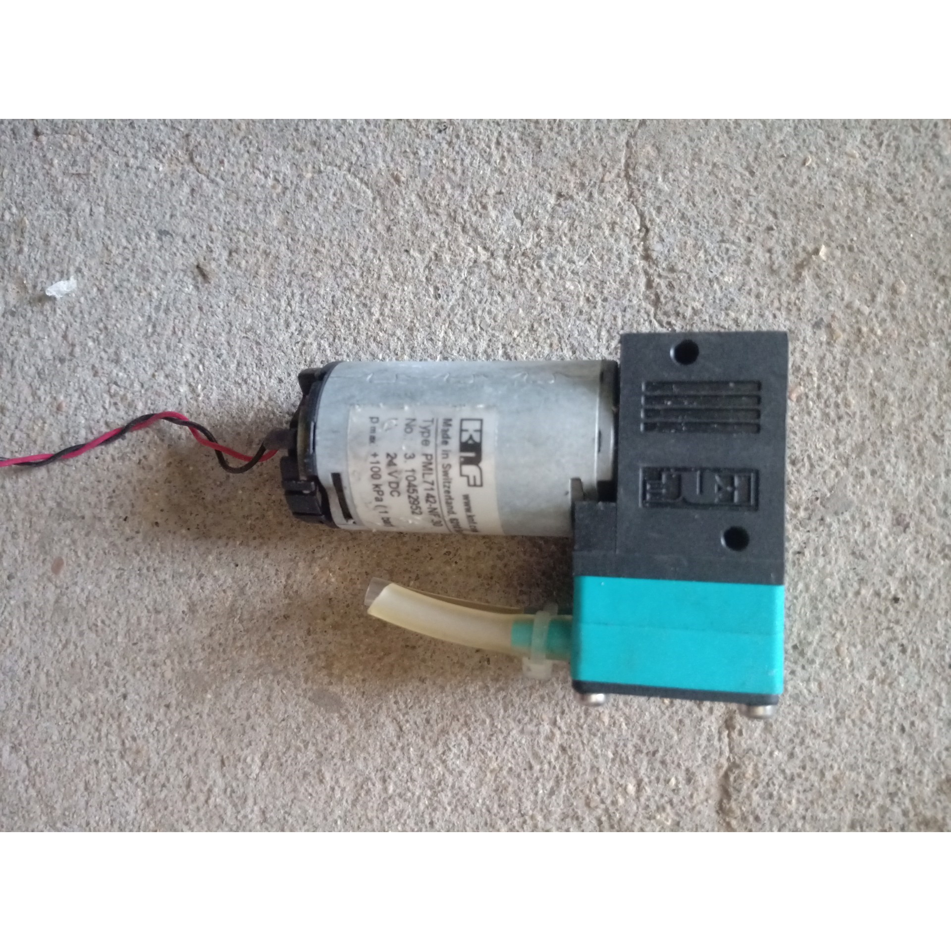 knF气泵PML7142-NF 30,24VDC  +100