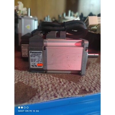 伺服200W电机:MUMA022P1S,MUMA022A