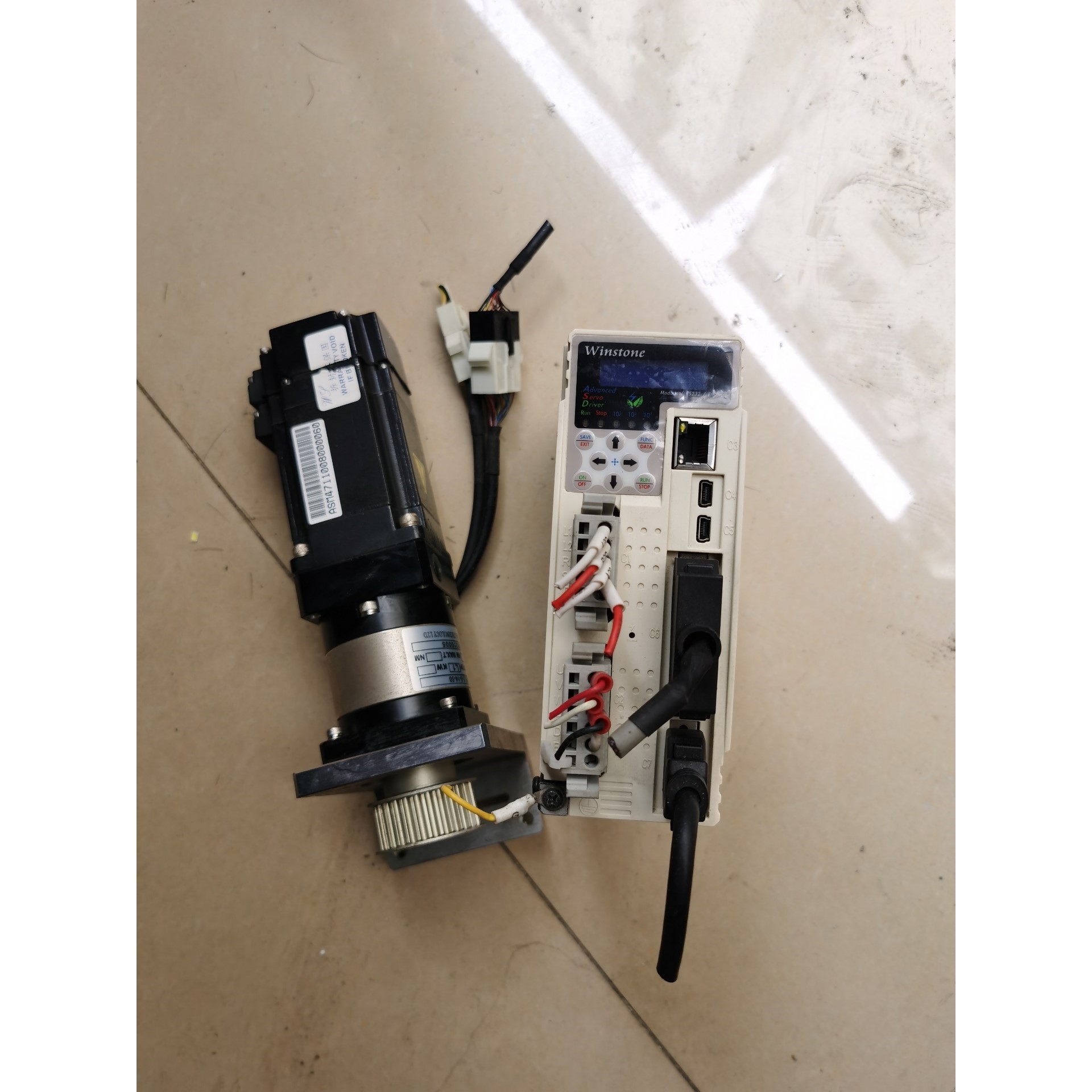 extion台湾大内伺服驱动器400W带电机带减速头一套,拆