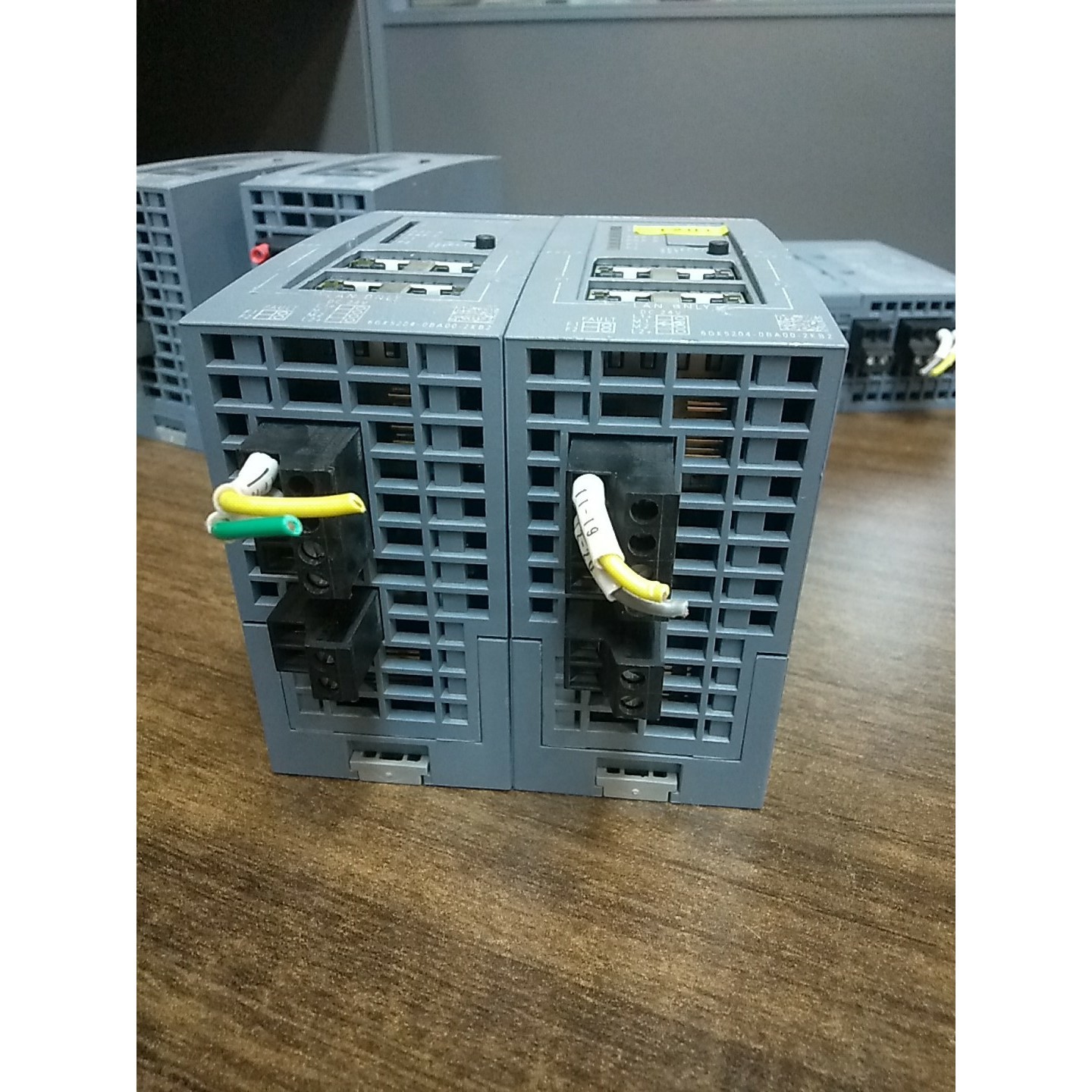 6GK5204-0BA00-2KB2,拆机现货,功能正常使用