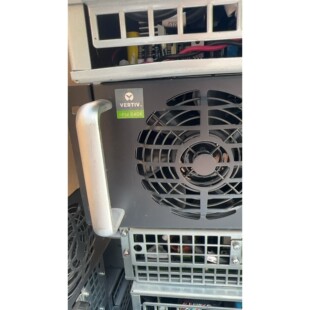 内部几乎全 E40K功率模块拆机包好用 维谛UPS APM