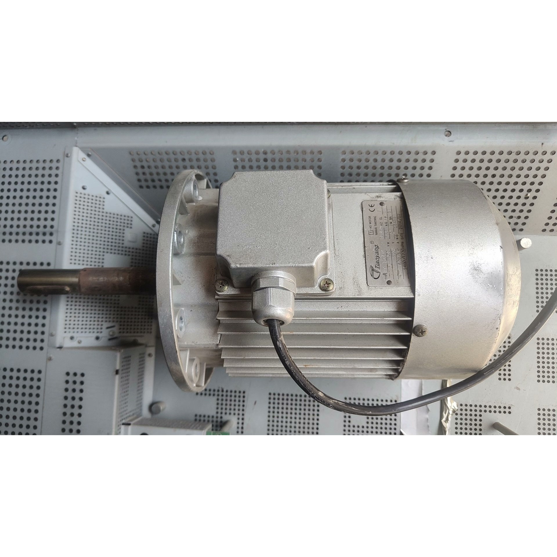 天洋YS  90L4   1.5KW铝壳电机 ,功能正常,实