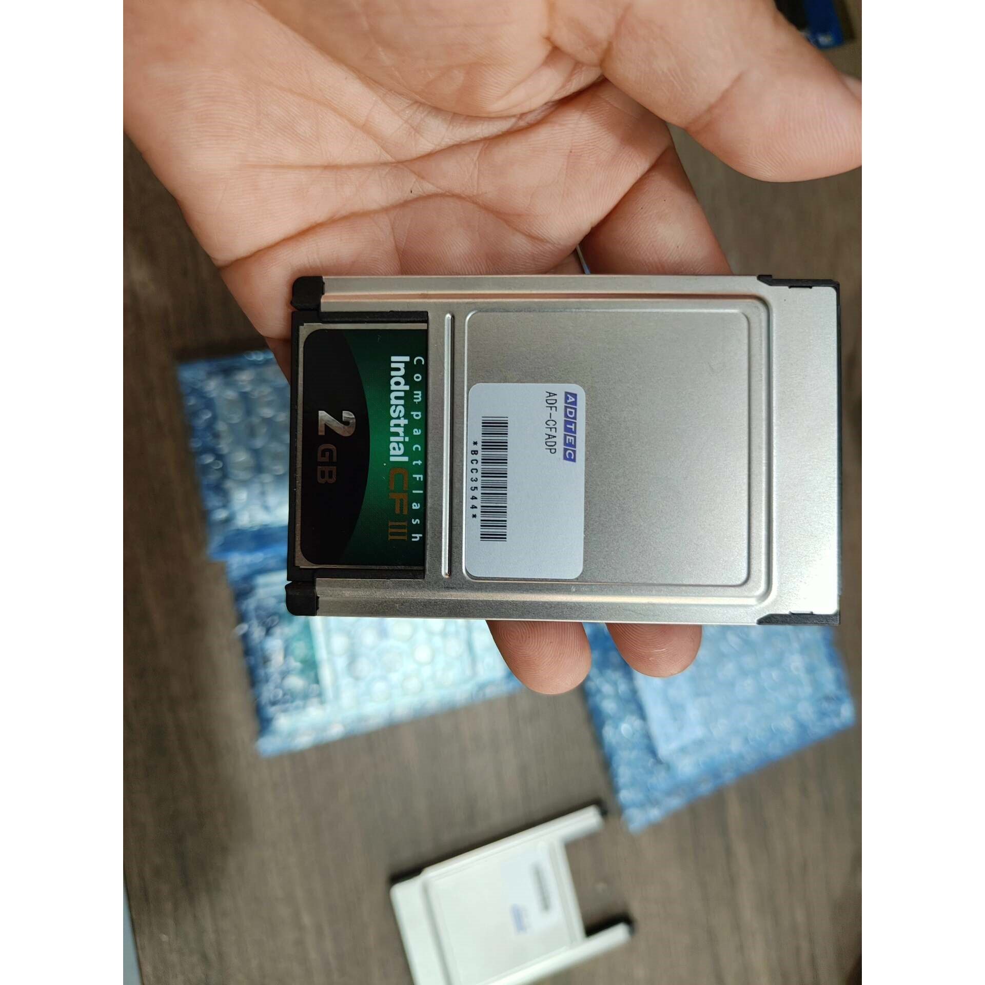宇瞻CF卡2G CF转PCMCIA接口适配器 PCMCIA读