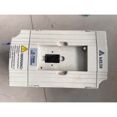 二手拆机台达变频器0.75KW,VFD007M21A没屏幕,