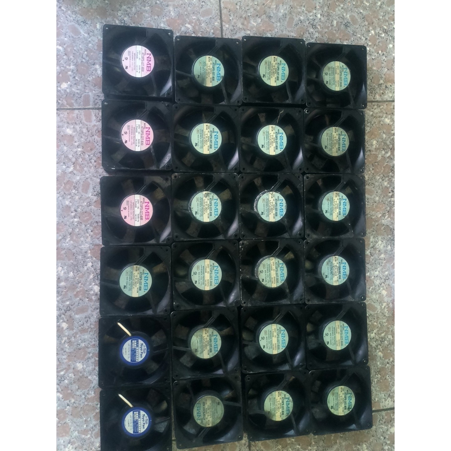 二手NMB变频器风机4715PS-22T-B30机柜风扇23