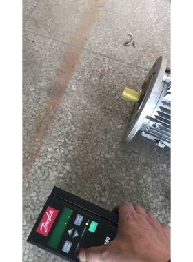 丹佛斯VLT2800变频器2.2kw  VLT2822P 丹