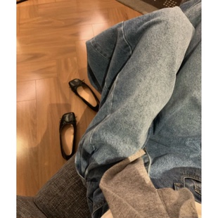 好的呀 2026春季新款设计感褶皱结构弯刀牛仔裤女显瘦慵懒阔腿裤