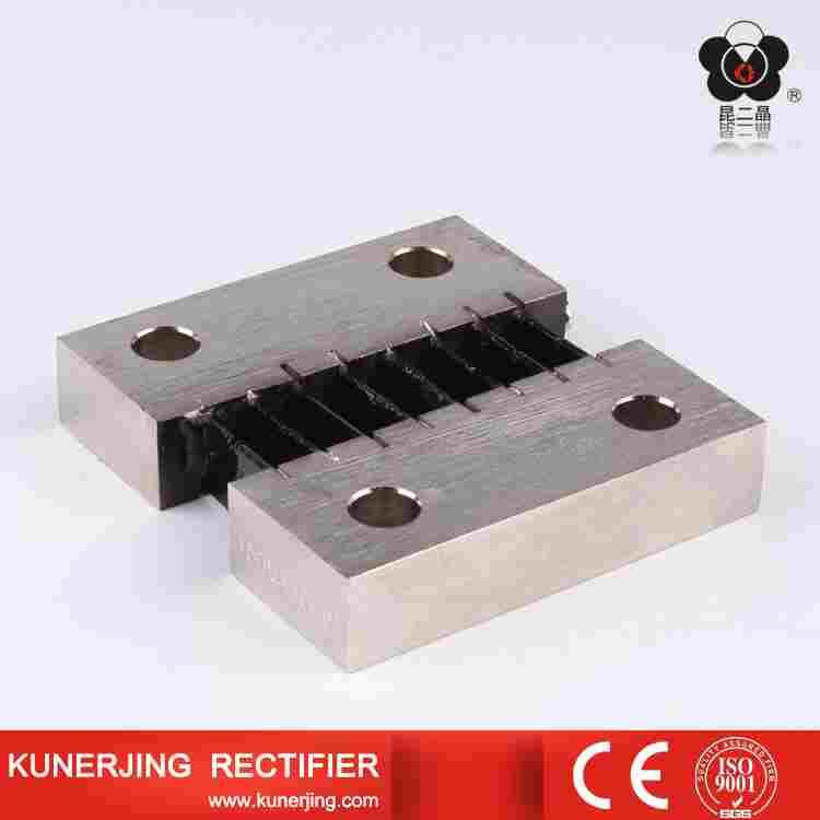 昆二晶500A -10000A 75MV 直流分流器 fl-2型 0.5级 板分流器