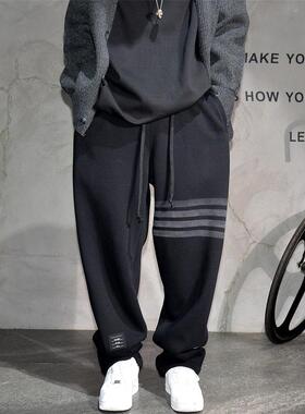 Home Daily 黑色百搭松紧腰宽松直筒弯刀卫裤男士痞帅针织运动裤