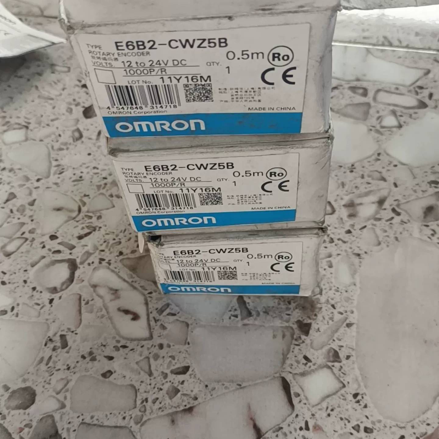可维修欧姆龙编码器E6B2-CWZ5B,1000P/R分辨议价