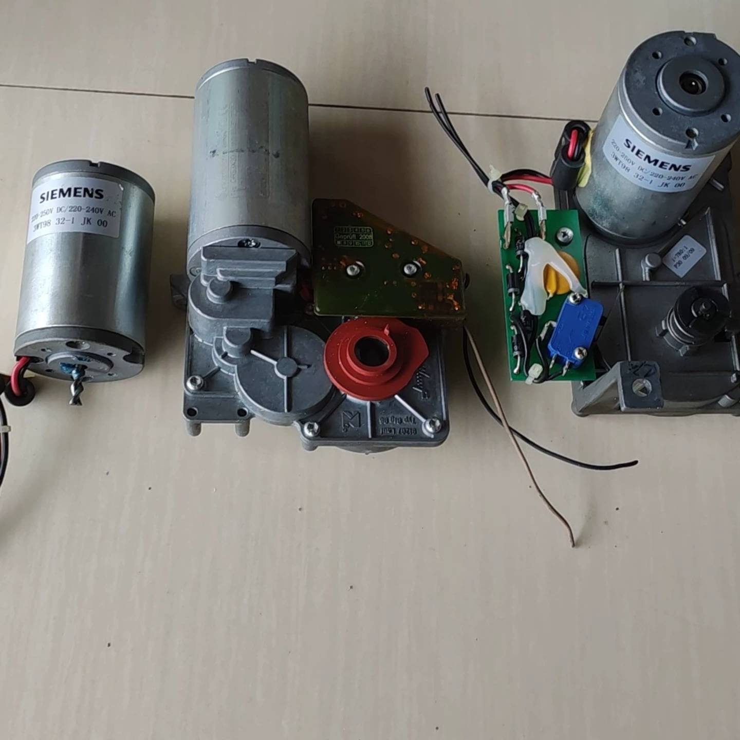 可维修西门子框架断路器配件 ,附件储能马达220V 电机主成,有