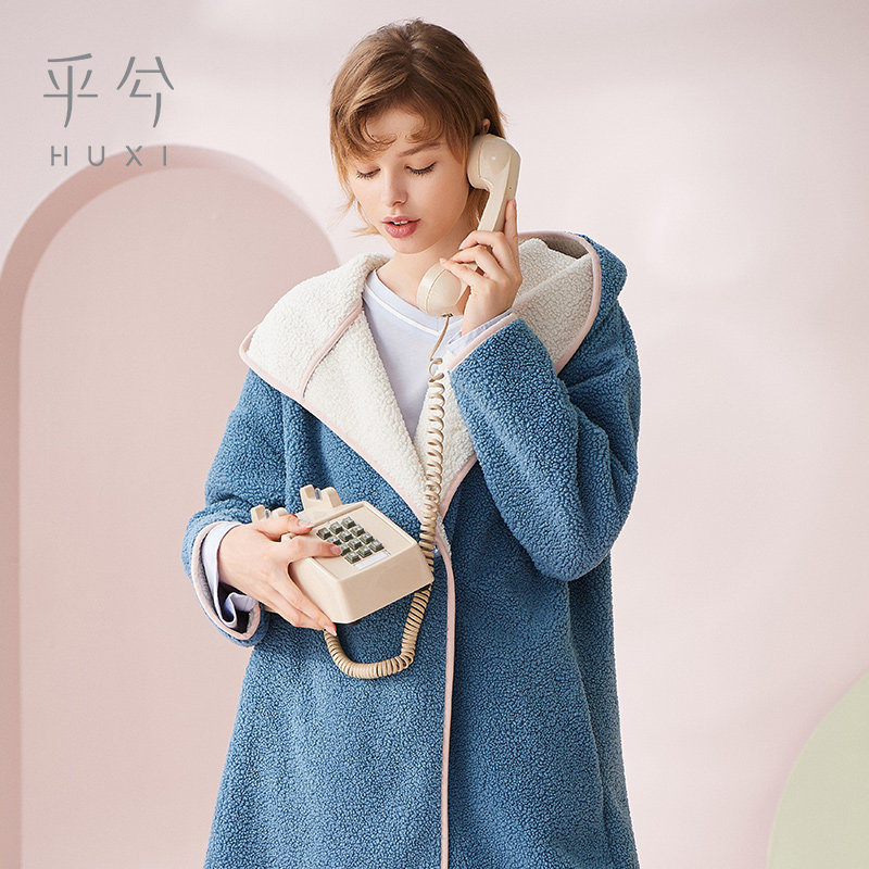 AUTUMN AND WINTER HOODED ELONGATED LAMBSWOOL WARM ROBES BATHROBES CAN BE WORN OVER HOME WEAR HX462044A
