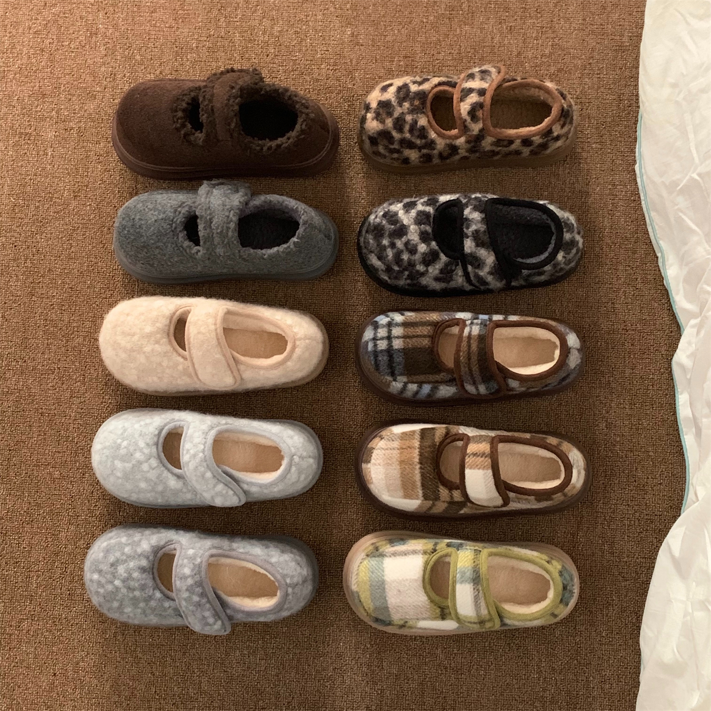 魔术贴豆豆鞋女时尚豹纹防滑厚底